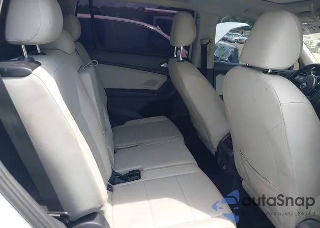 3VV3B7AX6LM054238: 42138729