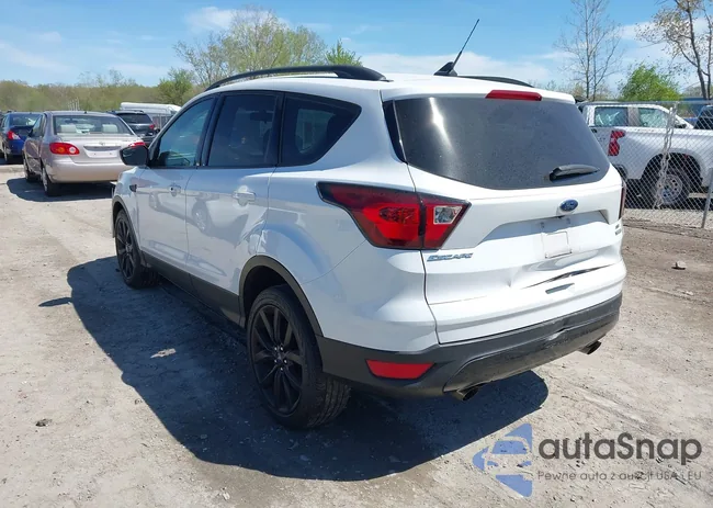 1FMCU0GD9KUA16487: 42139114