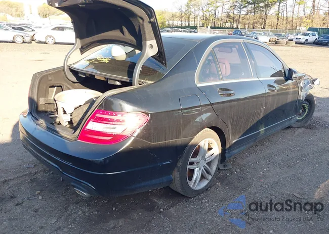 WDDGF8BB7CR198950: 42138119