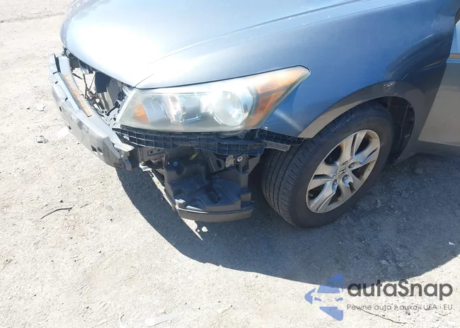 1HGCP2F37CA114602: 42138151