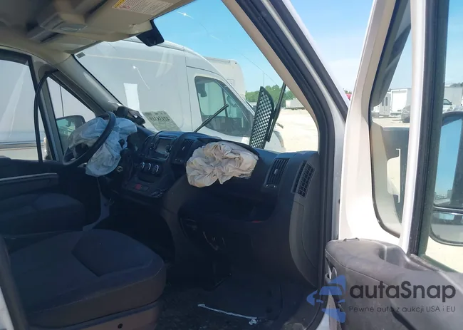 3C6TRVCGXHE533587: 42138319