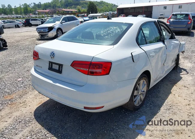 3VWD07AJXFM337943: 42138379