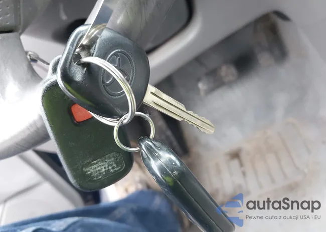 2T1BR32E27C776431: 42138403