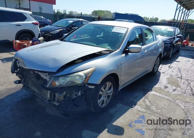 1HGCP2F48BA068754: 42138466