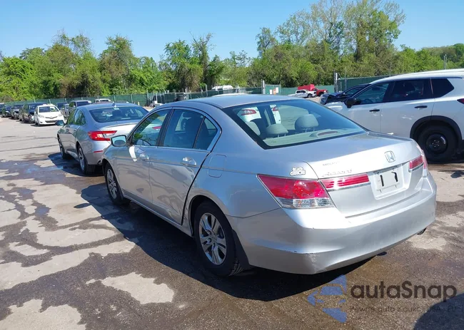 1HGCP2F48BA068754: 42138466