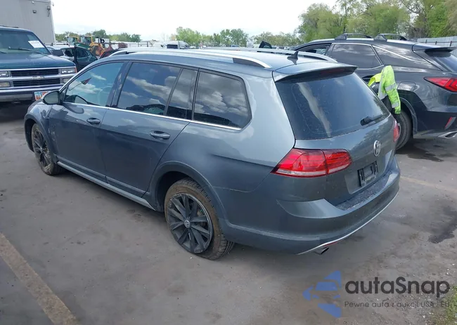 3VWH17AU5JM768093: 42138472