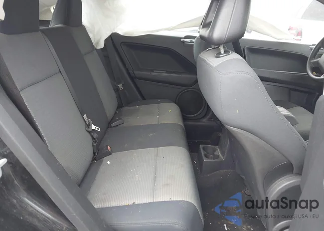 1B3HB48A79D236542: 42138476