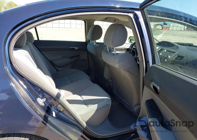 2HGFA1F53AH547228: 42139769