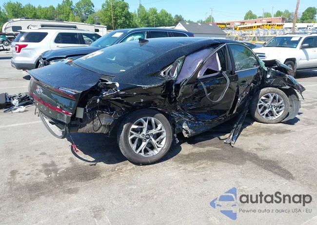 KMHL64JAXMA162630: 42139803