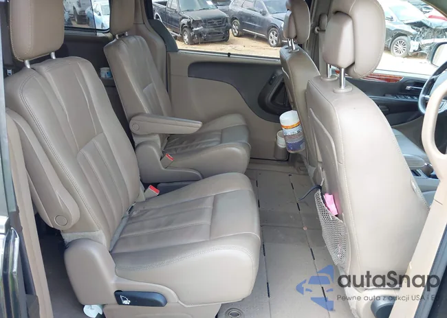 2C4RC1BG1FR699569: 42139900