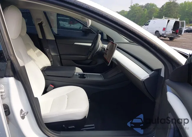 5YJ3E1EAXMF099245: 42139949