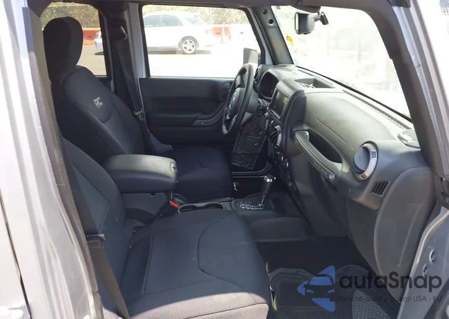 1C4BJWDG7GL109953: 42140111