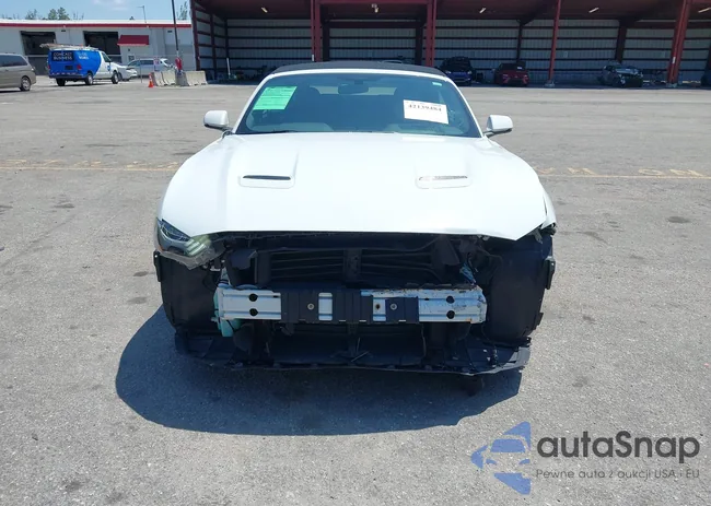 1FATP8UHXJ5138839: 42139484