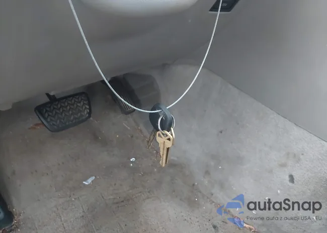 4T1BF28B13U292324: 42139495