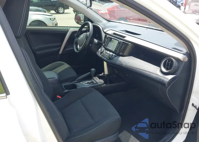 JTMWFREV3JD121908: 42140675