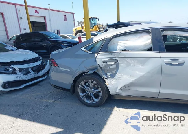 1HGCY2F69RA010757: 42140843