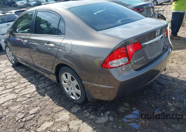 2HGFA1F57AH560015: 42140955