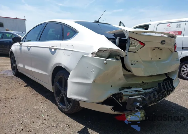 3FA6P0T99GR131492: 42141659