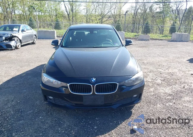 WBA3B1G55FNT04870: 42141211