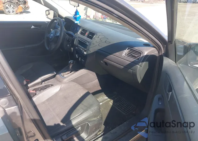 3VWDP7AJ6CM304557: 42142535