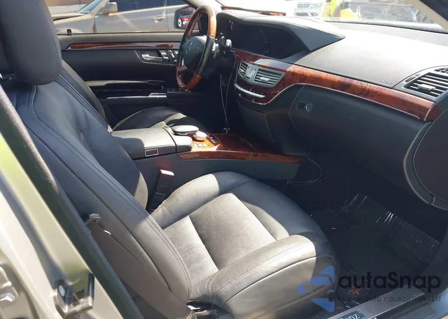 WDDNG7BB9AA327734: 42142563