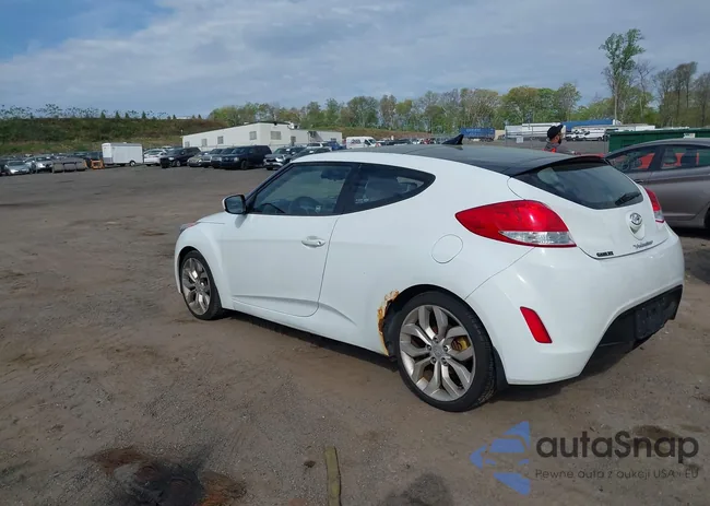 KMHTC6AD6CU063301: 42142593