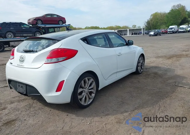 KMHTC6AD6CU063301: 42142593