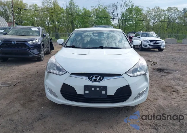 KMHTC6AD6CU063301: 42142593