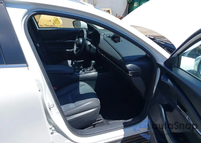 3MVDMBCM2RM617697: 42142670