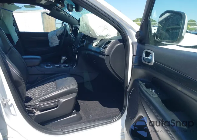 1C4RJFAGXLC199564: 42142905