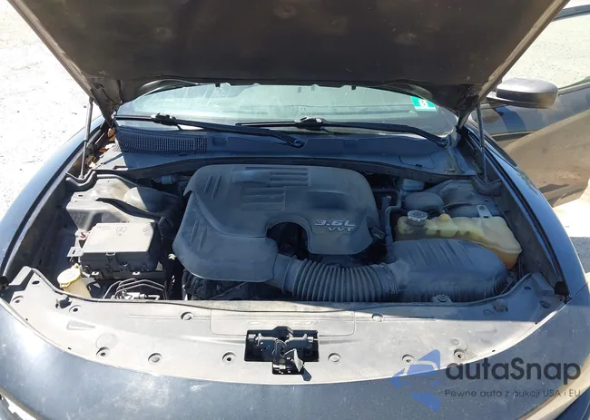 2C3CDXBG9FH790573: 42142908