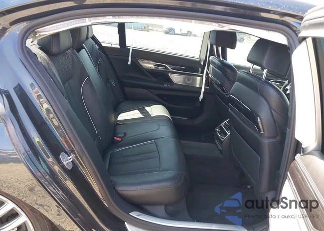 WBA7F2C51GG416895: 42142979