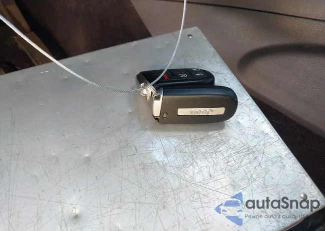 1C4RJEAG3KC558147: 42142470