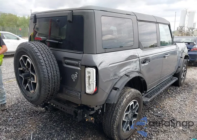 1FMDE5DH4PLB10733: 42143743