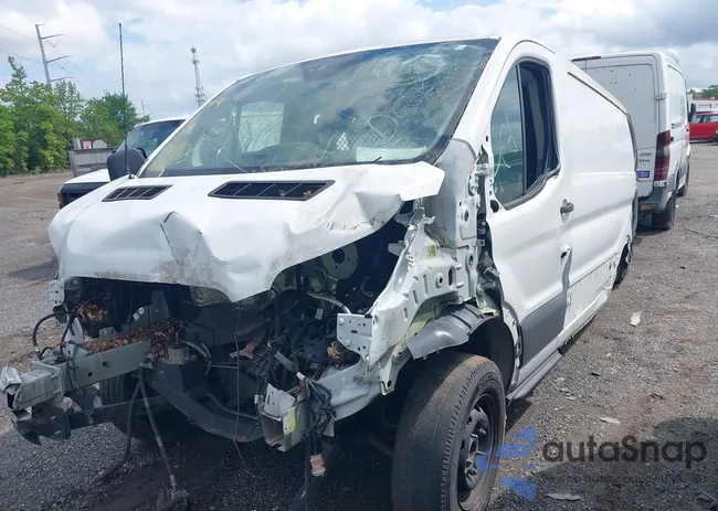 1FTYR1YM4HKA85415: 42143805