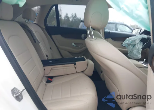 W1N0G8EB3LF850722: 42143874