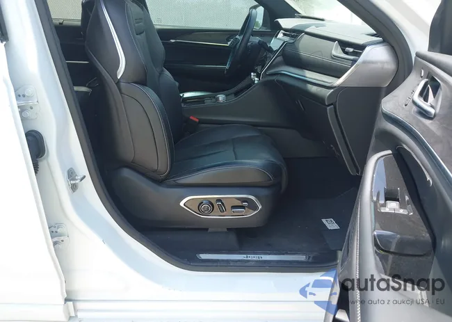 1C4RJYD66P8794645: 42143883