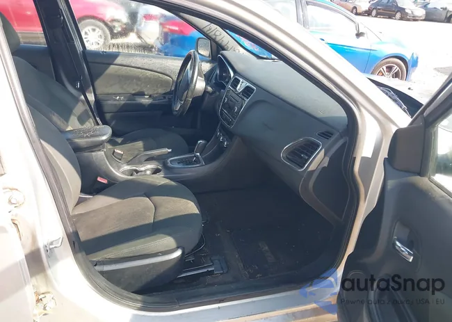 1C3CCBBB4CN144984: 42144814