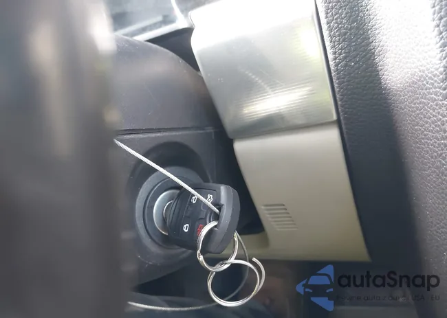 3LNHM26126R633512: 42144865