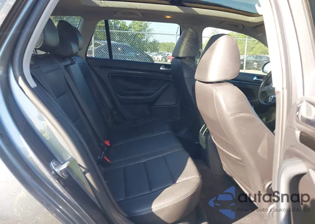 3VWPL7AJ4DM613955: 42144933