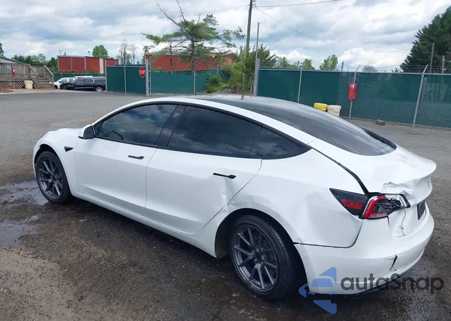 5YJ3E1EB7NF230514: 42144209