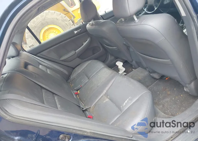 1HGCM66584A063081: 42144364