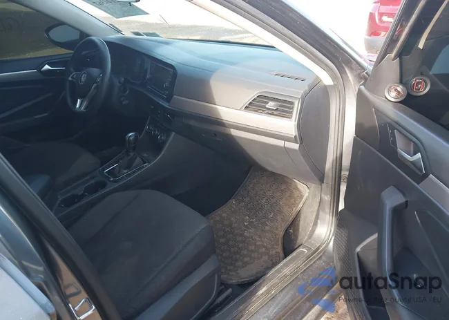 3VWC57BU1KM053245: 42144367