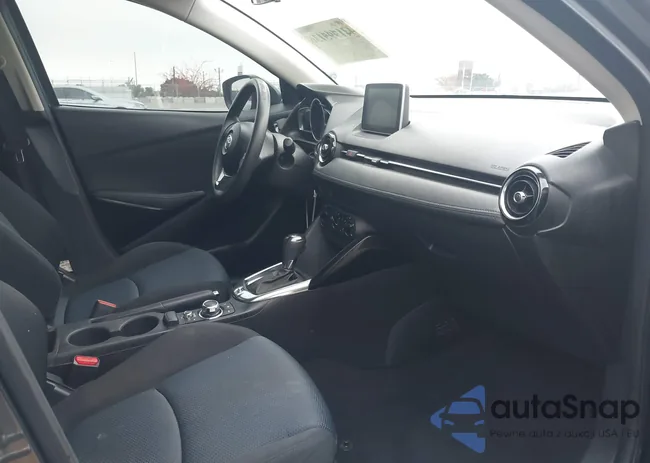 3MYDLBYV8HY153524: 42144411