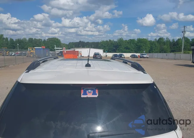 1FMHK7F89BGA63722: 42144464