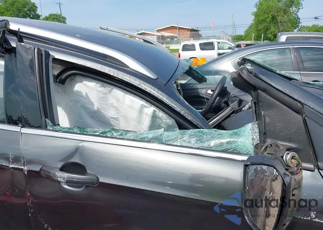 1FMCU0JD3HUA57747: 42145548