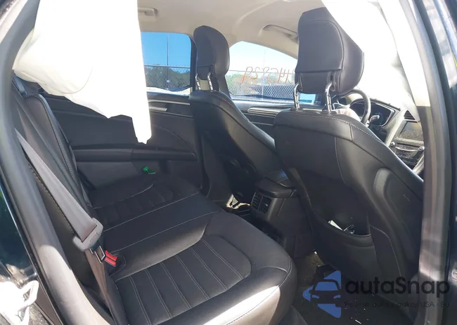 3FA6P0HDXER216495: 42145829