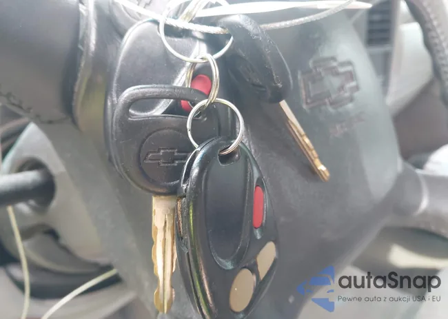 2GCEK19T7X1290576: 42146037