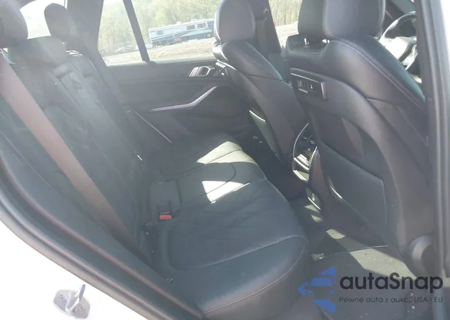 5UXCR6C04P9P35750: 42146052