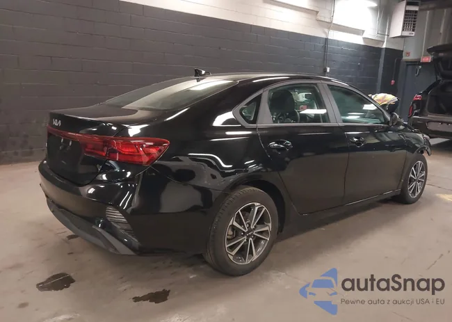 3KPF24ADXPE553768: 42145166